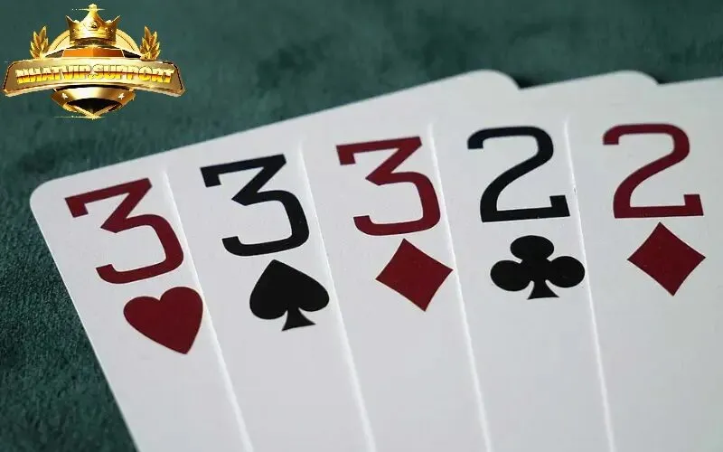 Cù lũ là gì trong các game bài tại nhatvip